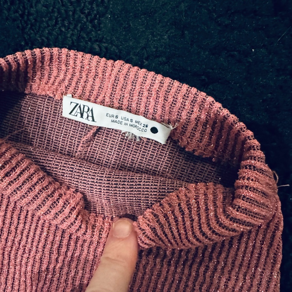 ZARA (limited edition) dusty pink/metallic sleeveless mock neck top, S